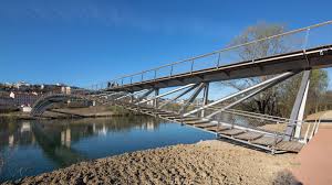 Bridge Of Peace By Dietmar Feichtinger Architectes In 2020 Footbridge Bridge Design Landscape Structure
