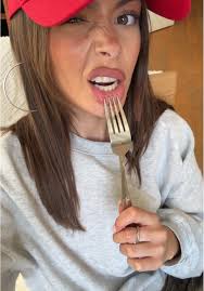 Exploring Makeup Styles with Serena Phillips