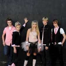 The band consisted of ross lynch (lead vocals/rhythm guitar), riker lynch (bass guitar/vocals), rocky lynch. R5 History Todaysr5history Twitter