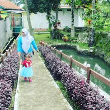 Nah, kalau mau liburan ke kuningan, berikut 5 objek wisata alam yang bisa anda kunjungi : Salsabila Outdoor Adventure Dasar Harry