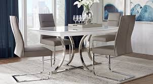 This pale blue dining room was designed by interior designer suzanne kasler in a soothing and elegant shade of blue. Gray White Blue Dining Room Furniture Ideas Decor
