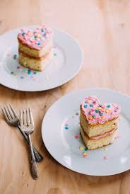 1001 Modeles Incroyables De Gateau Saint Valentin Fait Maison En 2020 Idee Dessert Facile Gateau Saint Valentin Petit Gateau Au Fromage