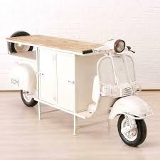 Denn wir verfolgen den ansatz, dass sich möbel an uns anpassen sollten und nicht umgekehrt. Genialer Roller Tisch Boltze 244cm Bar Regal Sideboard Schrank Vespa Motorrad Leinad Deko