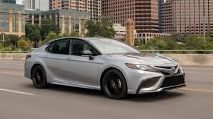 $27,380 msrp · 2022 toyota camry hybrid se: 2022 Toyota Camry Hybrid Choosing The Right Trim Autotrader