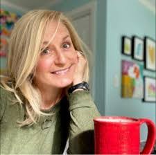 Julie Bernier's Instagram, Twitter & Facebook