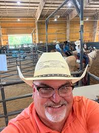 Danny Newland, iconic voice of National Championship Chuck wagon races and  Arkansas Rodeo announcer