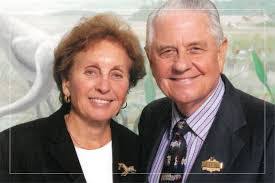 Karen Borrelli's Instagram, Twitter & Facebook