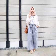 Is gray paint going out of style 2019 wanita muslimah picture. Cute Hijab Outfits In Light Blue Color Just Trendy Girls Hijab Fashion Hijab Style Casual Hijab Fashion Inspiration
