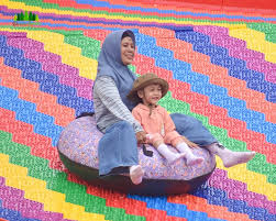 Pengen bocil happy? ajakin aja ke Kidzparadise! 🌈 Disini surganya para  bocil karena ada beragam pilihan wahana dalam satu tempat, mulai dari Giant  Slide, Trampoline, dan masih banyak lagi. Cuma 20ribu aja