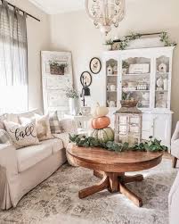 When Cozy Cottage Meets Modern Farmhouse You Get Rainandpineblog S Soothing Living Room Also How Farm House Living Room Farmhouse Family Rooms Home Decor