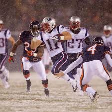 Also, because you're generally restricted to watching on a tiny smartphone screen, watching the game online via the yahoo sports or nfl app is hardly the optimal viewing experience. Patriots Vs Bears How To Watch Game Time Tv Schedule Channels Betting Odds Live Online Streaming Pats Pulpit