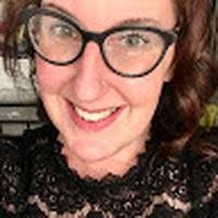 Amanda Worstell's Instagram, Twitter & Facebook