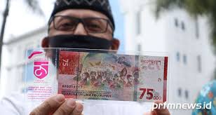 Mengutip informasi resmi dari bank indonesia uang kertas dengan nominal rp 75.000. Catat Tanggalnya Warga Bisa Kembali Daftar Penukaran Uang Baru Rp75 000 Mulai 3 September 2020 Prfm News