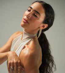 Dancers as models: Storytelling through movement