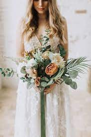 Fake flowers don't carry the gentle fragrances of real flowers, which is very important for people too, says kaminski. Artificial Vs Real Wedding Flowers Which Is Best Southern Bride