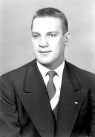 Randall Broyles's Instagram, Twitter & Facebook