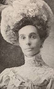 Eve Roe's Instagram, Twitter & Facebook