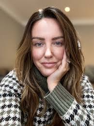 Toni Redman's Instagram, Twitter & Facebook