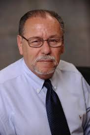 Dwight Tracy's Instagram, Twitter & Facebook