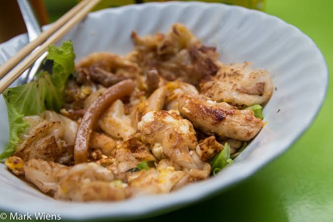 Stir-Fried Rice Noodles with Chicken