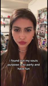 hannah (@hannah.colon)