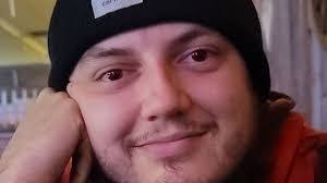 Phoenix Smith's Instagram, Twitter & Facebook