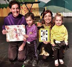 Emma And Lachy Meeting Little Emma And Little Lachy The Wiggles Loveable Got Married