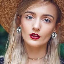 IBARA Stainless Steel Stud Earrings, Silver Oval, Hypoallergenic, Chunky  Gold Rectangle Design, Extra Large Drop Earring, Minimalist Geometric  Earrings for Women Girls: Buy Online at Best Price in UAE