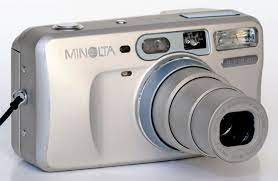 Minolta Freedom Zoom 140 Date W 37 5 140mm Macro Zoom Lens Etsy Zoom Lens Lens Aperture Film Camera