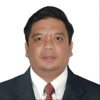 Bernie Domingo's Instagram, Twitter & Facebook