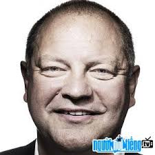 Nam diễn viên truyền hình Antti Holma