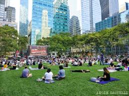 Cine Al Aire Libre En Nueva York Calendario De Pelis Verano 2019 Cine Al Aire Libre Viajes A New York Nueva York Turismo