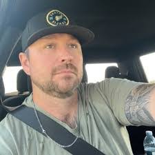 Brandon Luc's Instagram, Twitter & Facebook