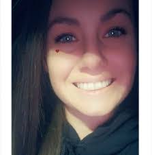 Tina Dow's Instagram, Twitter & Facebook