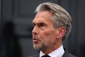 Mary Veverka's Instagram, Twitter & Facebook