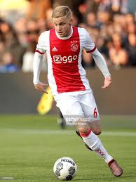 Find out which number donny van de beek will wear on the back of his manchester united shirt following his transfer from ajax. Donny Van De Beek Wallpapers Wallpaper Cave