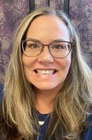 Kelly Oliphant's Instagram, Twitter & Facebook