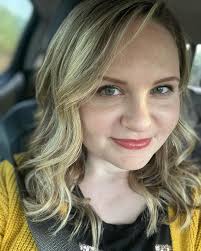 How does the refillable cup work at Legoland?