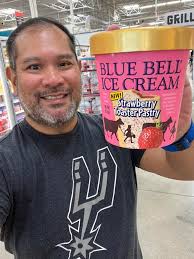 A new toaster pastry is popping into stores, and you can find it in the ice  cream aisle—yes, the ice cream aisle! Our NEW Strawberry Toaster Pastry Ice  Cream arrives in stores