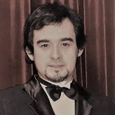 Edwin Salinas's Instagram, Twitter & Facebook