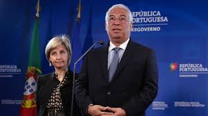 «a renovação do estado de emergência até às 23h59 do dia 30 de janeiro, que acabo de assinar, depois de viabilizada, face à gravidade da situação, por mais de 90% dos deputados, tem um fim muito urgente e preciso: O Que Muda Com O Estado De Emergencia O Essencial Das Medidas Renascenca V
