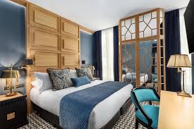 Room Mate Alba - Trendy and charming 4 star hotel in the Barrio de las  Letras - MAKESPAIN