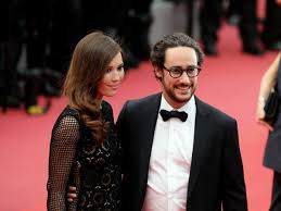 Frei zugängliche meldungen für konsumenten und mitliederbereich für landwirte. 2021 Emilie Broussouloux Thomas Hollande S Wife Posts Her Baby Bump On Instagram Femme Actuelle Le Mag