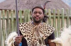 The new zulu king, misuzulu kazwelithini, says there is a crisis in the zulu kingdom but it will be resolved. King Misuzulu Zulu Bio Age Wife Children Father Wife Zulu Kingdom
