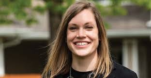 Tracy Berge's Instagram, Twitter & Facebook