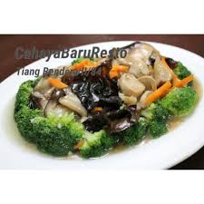 2 buah jamur hioko ukuran sedang, rebus hingga mengembang lalu potong memanjang Jual Brokoli Cah 3 Macam Jamur M Jakarta Barat Cahaya Baru Restaurant Tokopedia