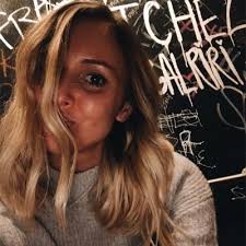 Mary Grace Lesniak (@MGLesniak)