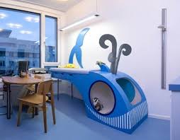 wal in der kinderarztpraxis klinik innenarchitektur innenarchitektur architektur