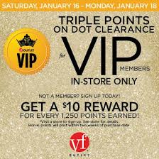 Don T Miss This Weekend The Mlk Sale At Vf Outlet Saturday January 16 Monday January 18 Vip Members Get Triple P With Images Under Amour Discount Fashion Gap Outlet