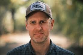 Derek Wiley's Instagram, Twitter & Facebook